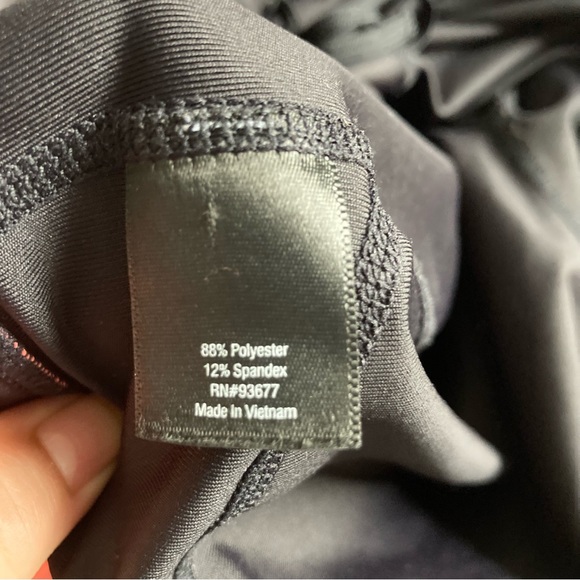 Xersion Women’s Fitted Capri Leggings Size Large - Picture 6 of 7